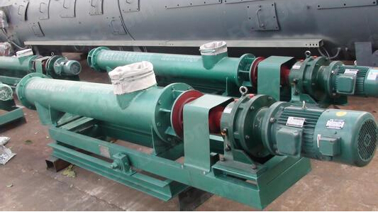 無軸螺旋輸送機的葉片磨損性